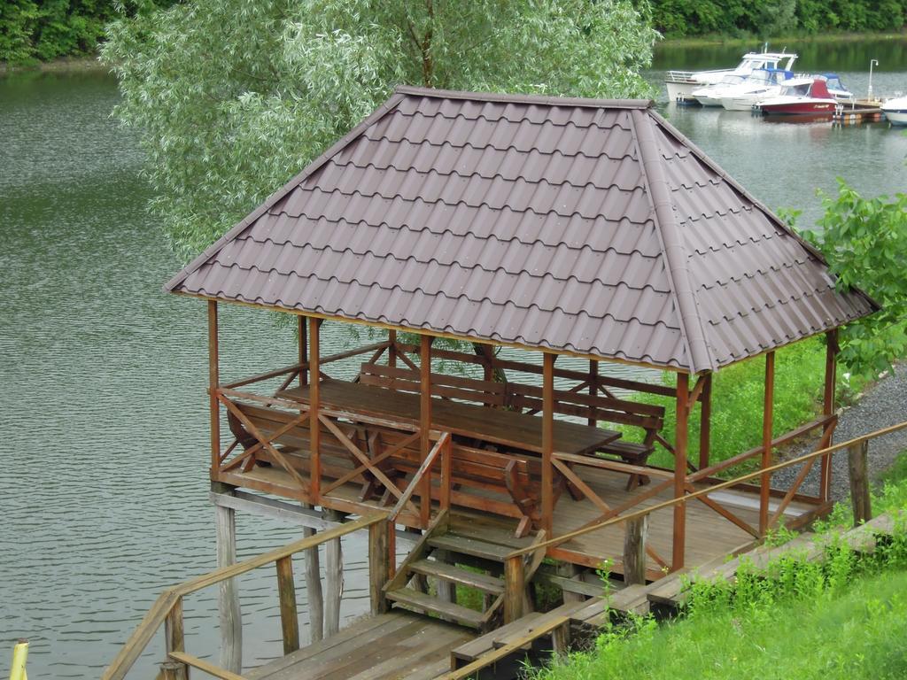 Hotel Yacht Club Mayak Dnistrivka Room photo